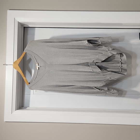 Anthropologie Eri +Ali Gray Ribbed Dolman Sleeve Oversized Vneck Top - Picture 4 of 4